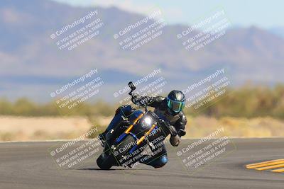 media/Oct-09-2022-SoCal Trackdays (Sun) [[95640aeeb6]]/Turn 15 (150pm)/